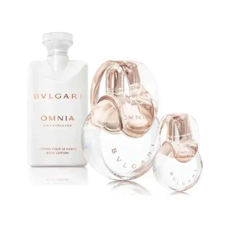 Bvlgari Omnia Crystalline perfume set on a white background